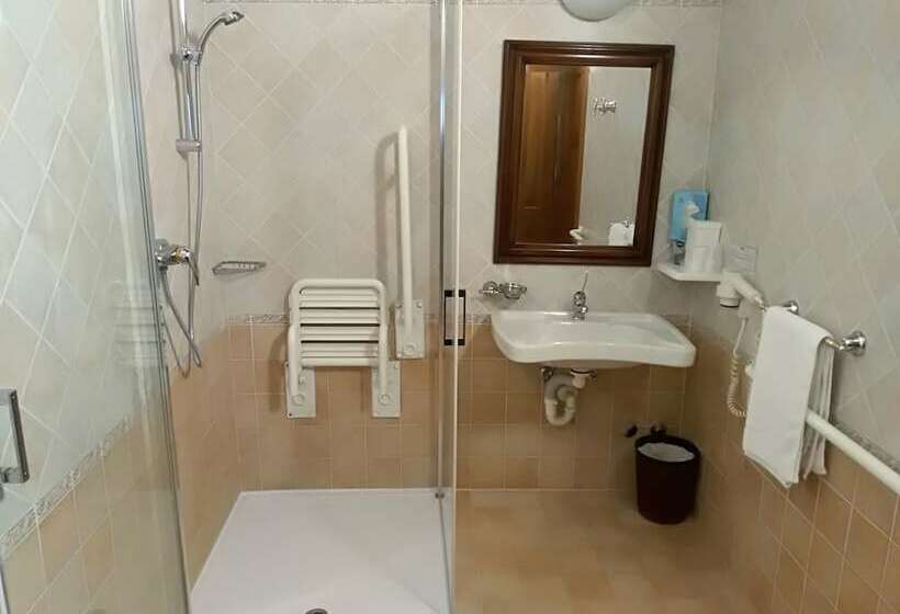 ホテル La Tavernetta Al Castello