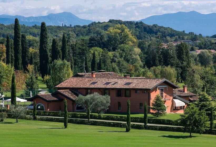 ホテル La Tavernetta Al Castello