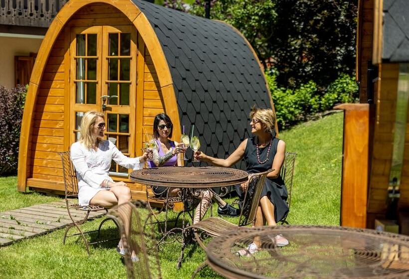 Laghetto Alpine Hotel & Restaurant