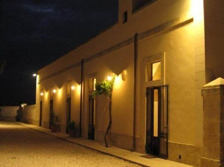 فندق Masseria Li Campi