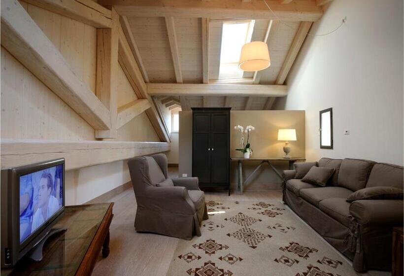 فندق Locanda In Borgo Garni & Wellness