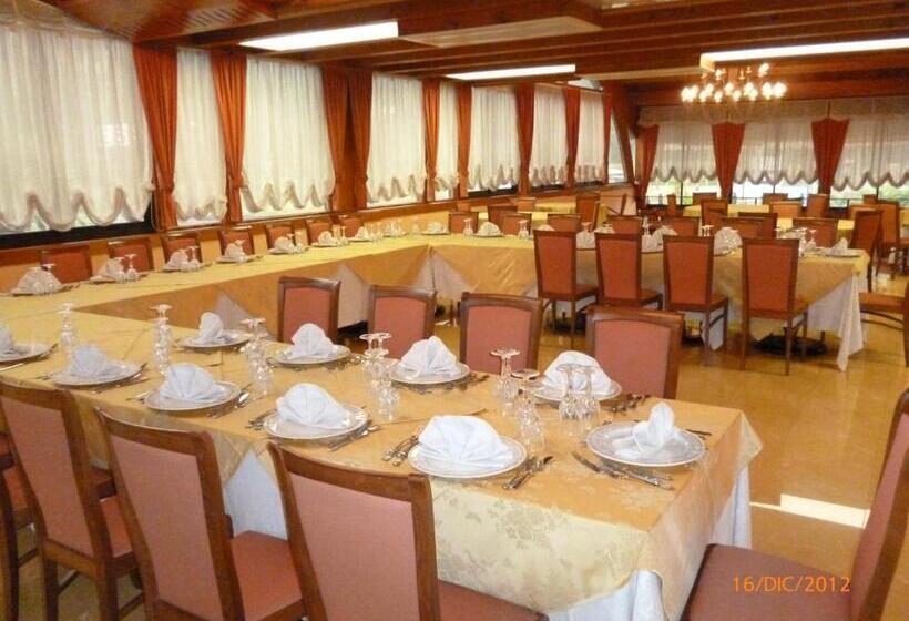 Отель Marinella