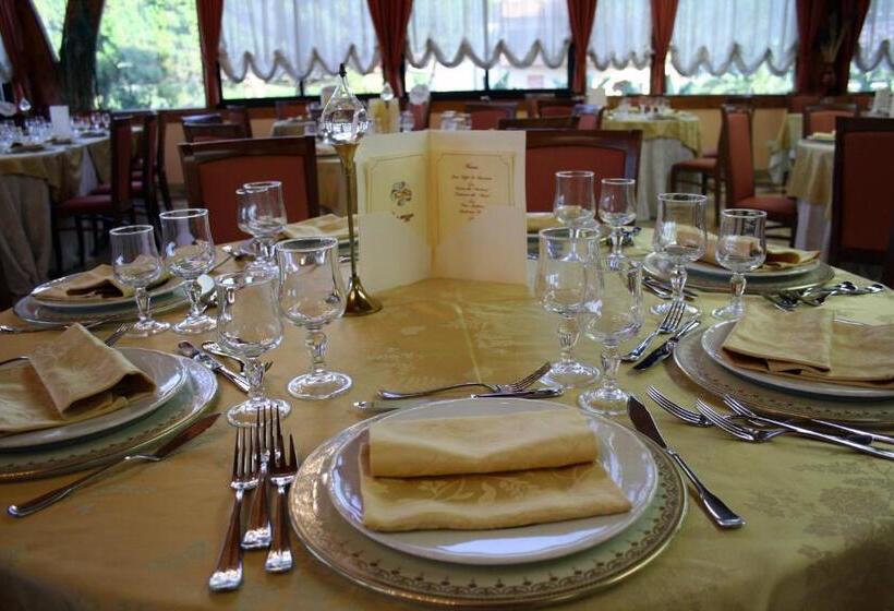 Отель Marinella