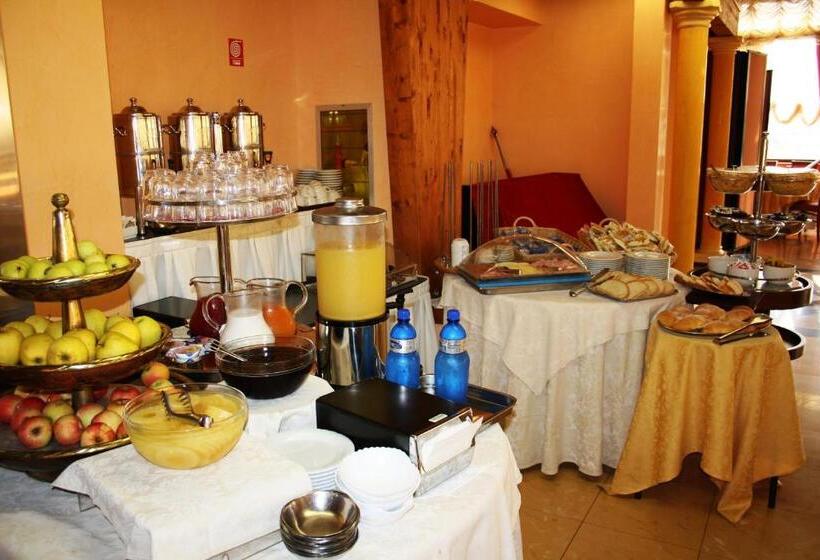 Отель Marinella