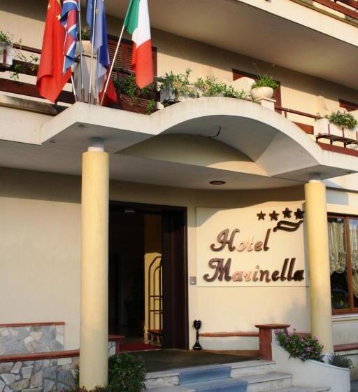 Отель Marinella