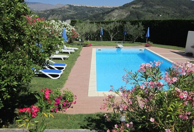 호텔 Masseria Santa Lucia