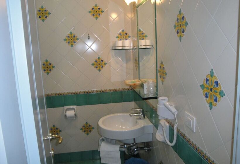 فندق Meublè Casa Mannini Rooms