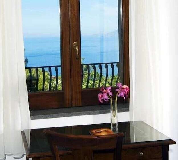 ホテル Monte Solaro Bed & Breakfast