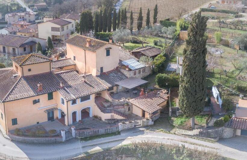 בית מלון כפרי Montechiari In Chianti