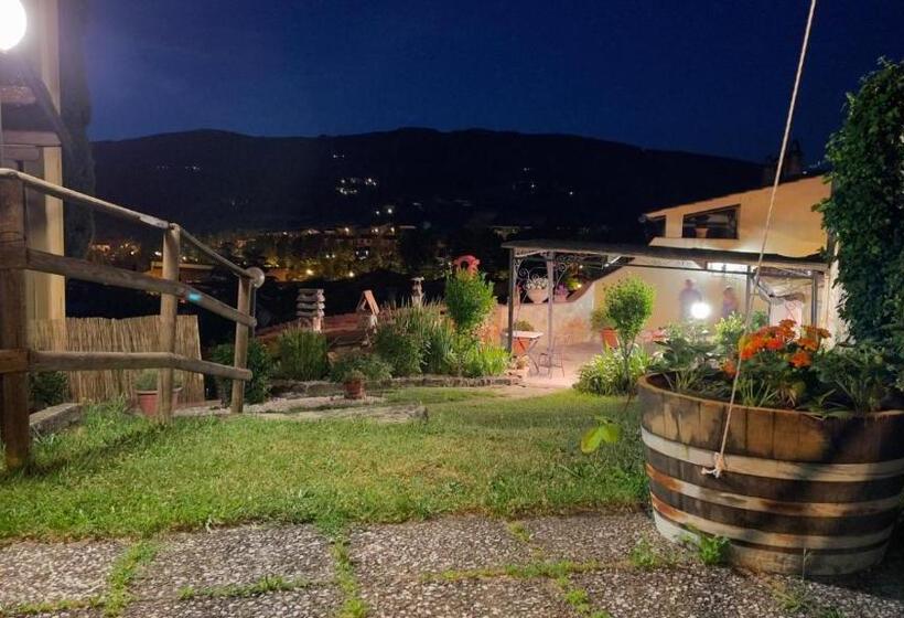 בית מלון כפרי Montechiari In Chianti