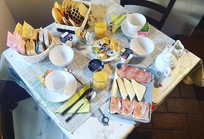 בית מלון כפרי Montechiari In Chianti