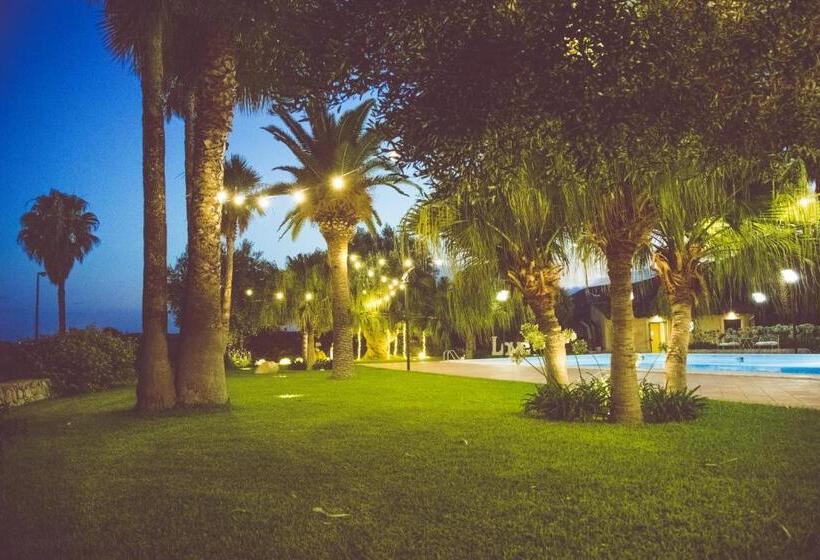 Отель Nuovo Castello Crisilio