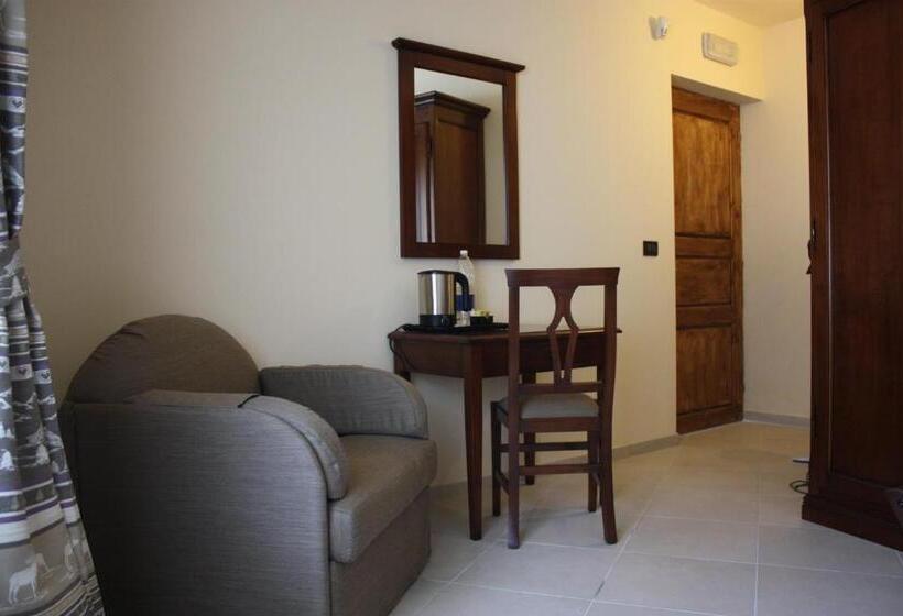 Отель Olympic Mountains