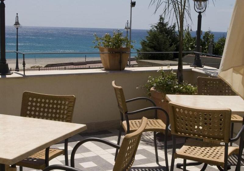 בית מלון כפרי Palazzo Reginella