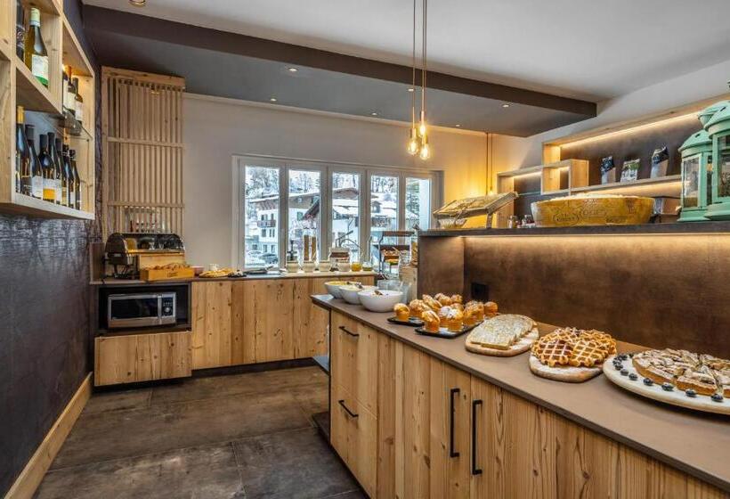 בית מלון כפרי Pejo