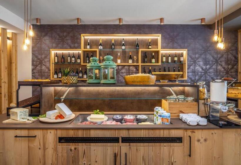 בית מלון כפרי Pejo