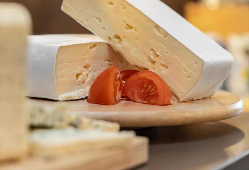 בית מלון כפרי Pejo