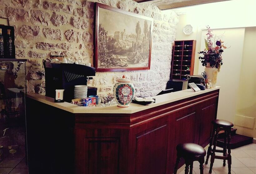 فندق Ponte San Vittorino