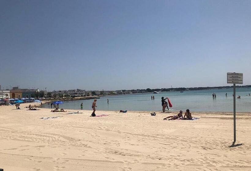 ホテル Porto Cesareo