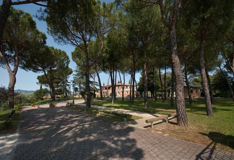 בית מלון כפרי Poste Del Chiugi