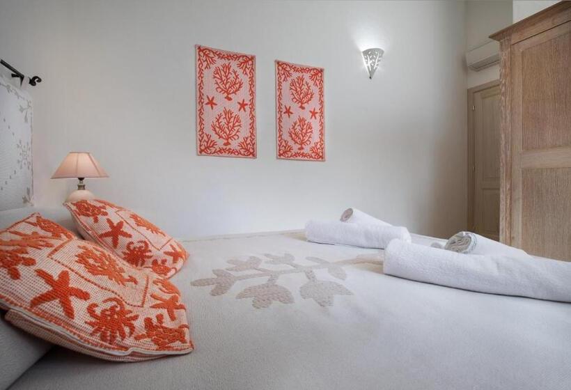 هتل Punta Falcone Resort