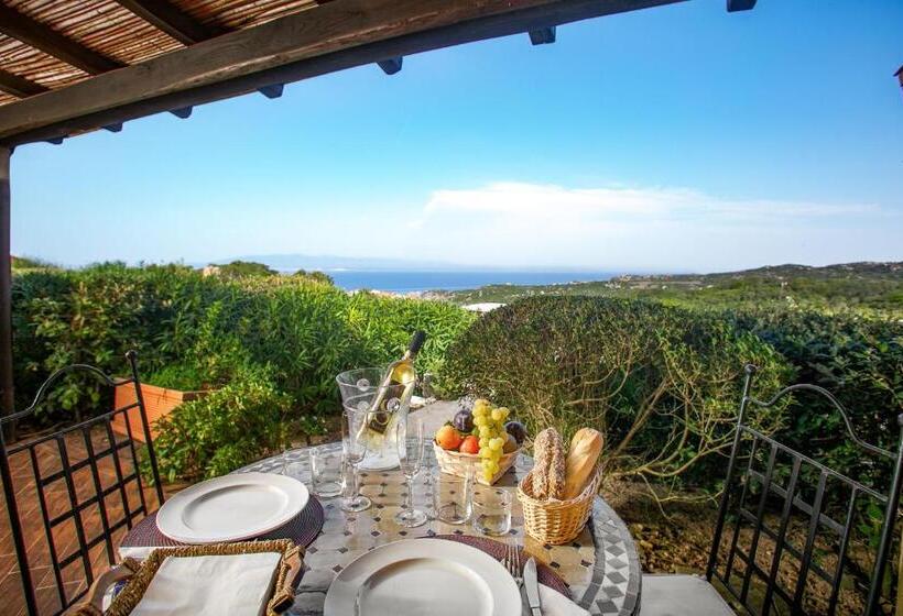 هتل Punta Falcone Resort