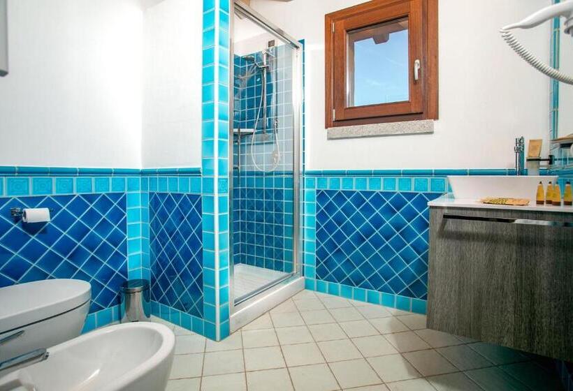 هتل Punta Falcone Resort