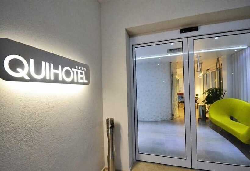 Отель Qui