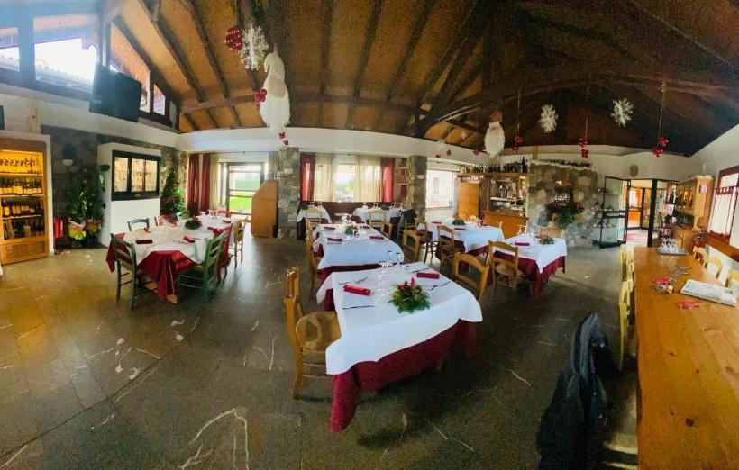 Отель Qui Wolf Udine