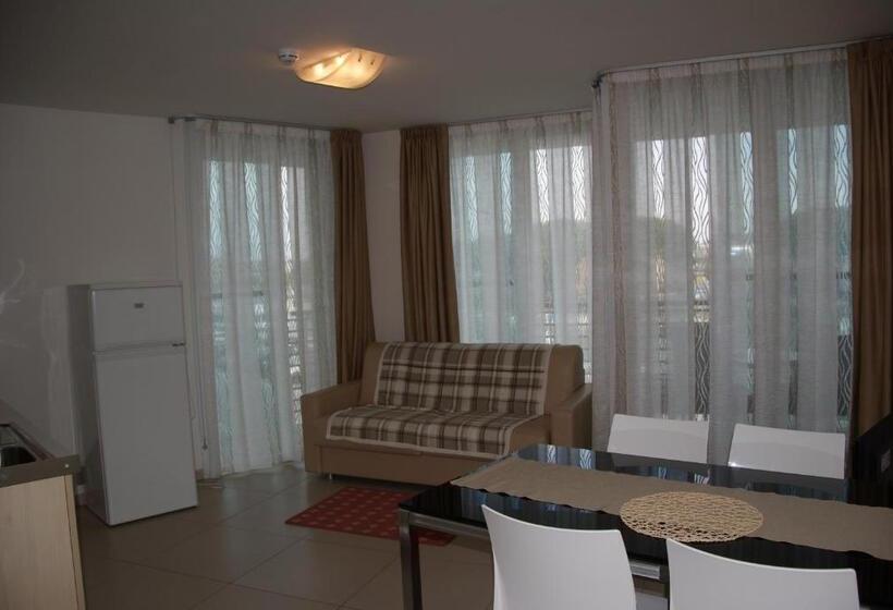 Отель Residence Aprilia