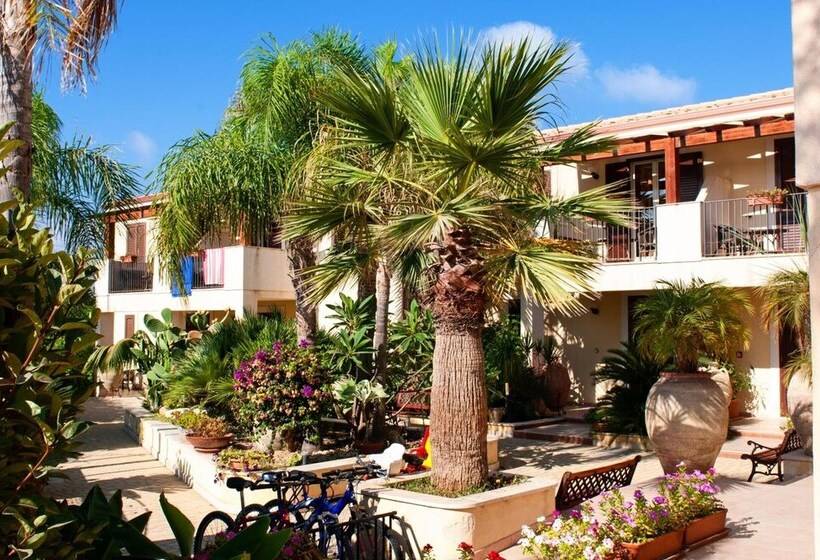 هتل Residence Casa Del Mar Sicilia
