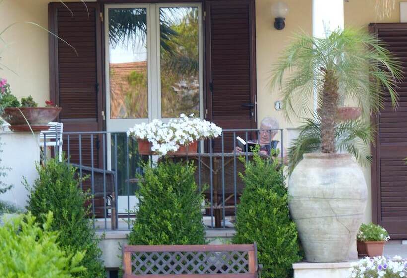 هتل Residence Casa Del Mar Sicilia