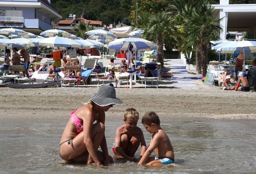 בית מלון כפרי Residence I Delfini