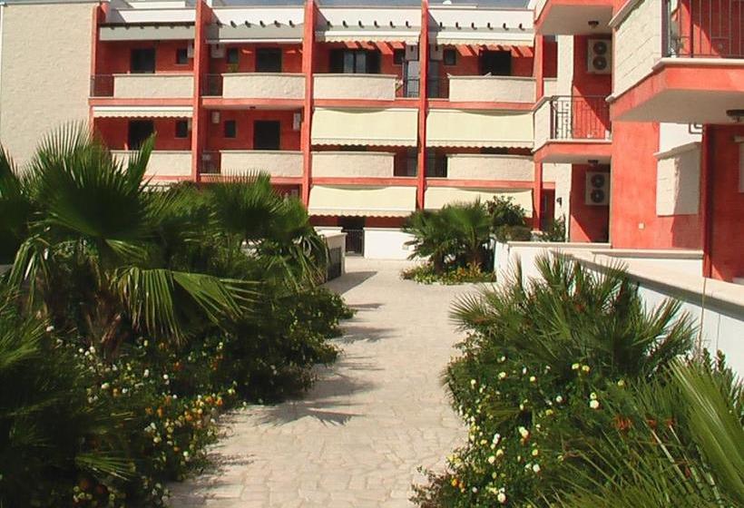 בית מלון כפרי Residence Marina Di Carlino Tourist