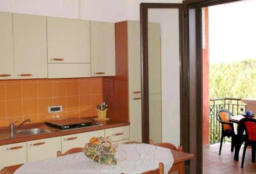 בית מלון כפרי Residence Marina Di Carlino Tourist