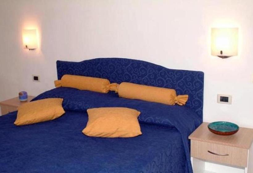 בית מלון כפרי Residence Marina Di Carlino Tourist