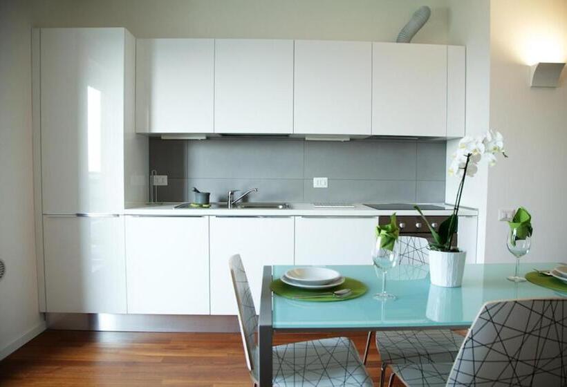 هتل Residence Milano Bicocca