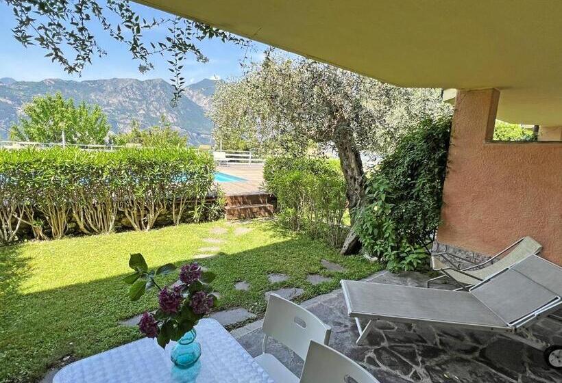 Отель Residence Parco Lago Di Garda