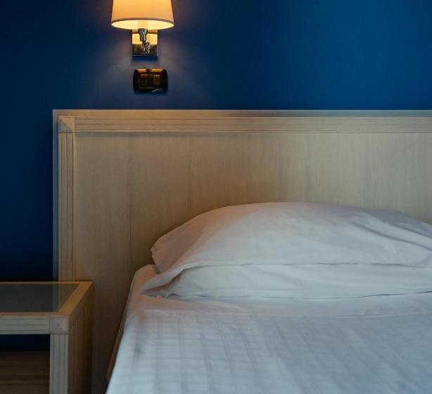 هتل Ristorante Vecchia Riva