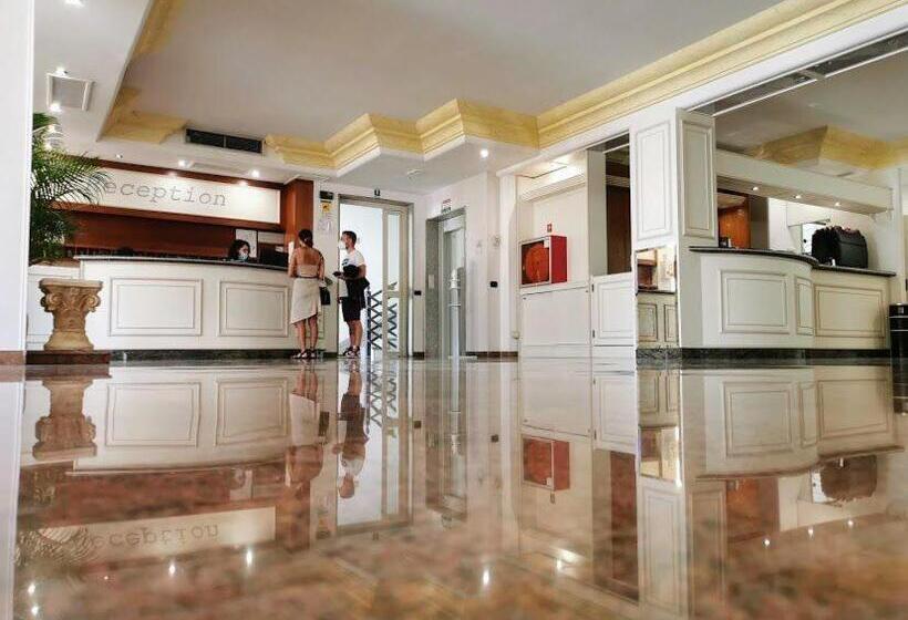 ホテル Porto Cesareo