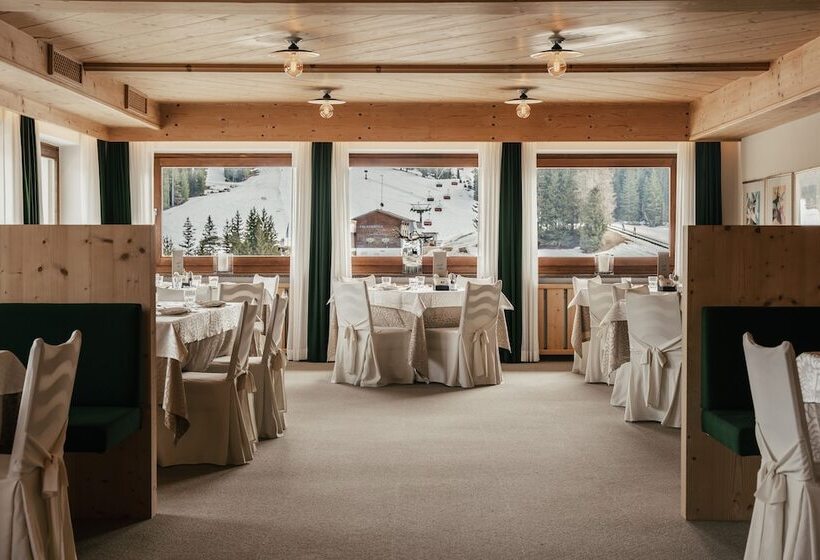 Отель Saltria Your Alpine Experience