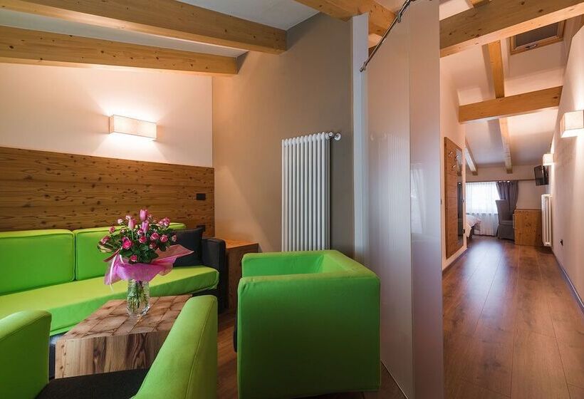 בית מלון כפרי Sassdei My Active Suite