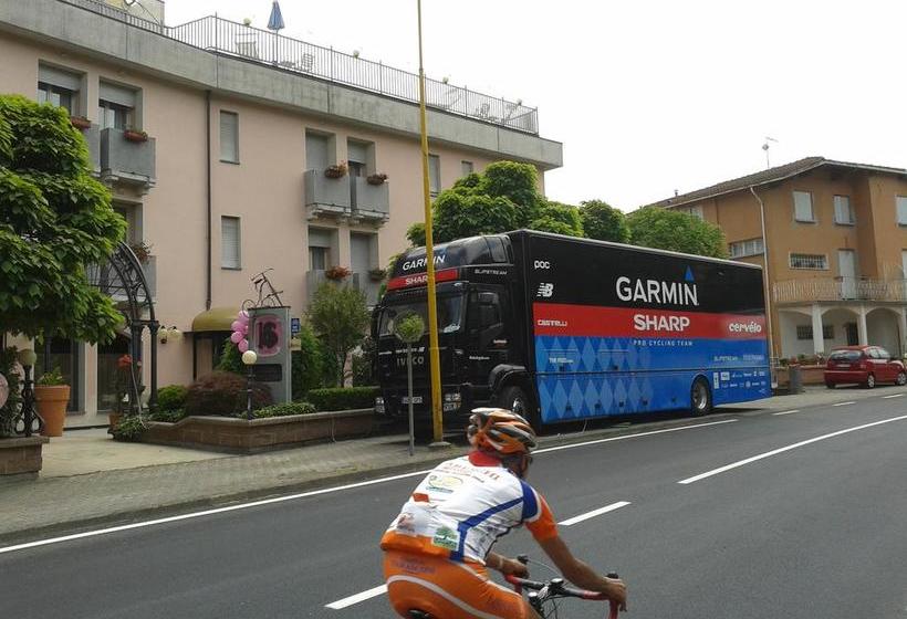 בית מלון כפרי Sporting