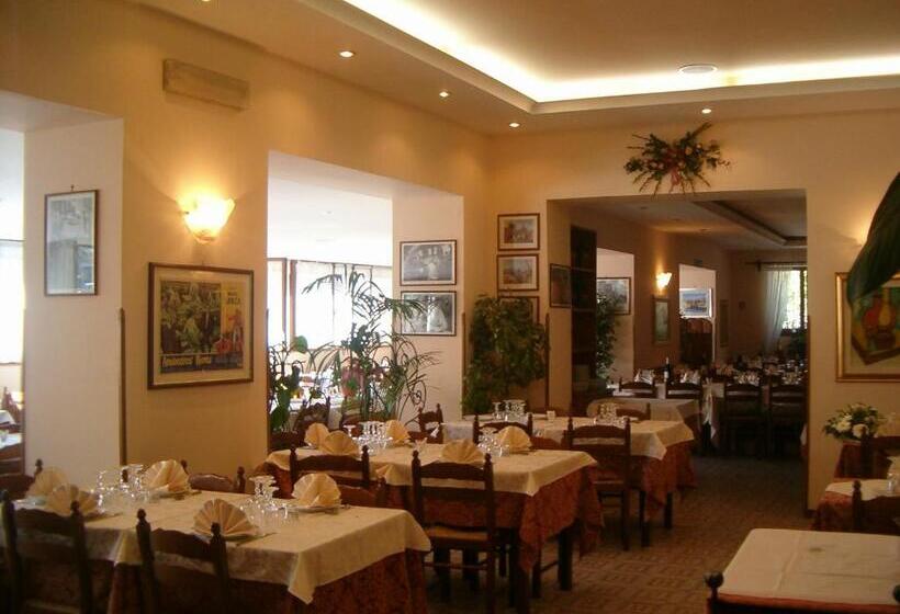 هتل Squarciarelli