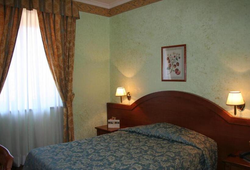 هتل Squarciarelli