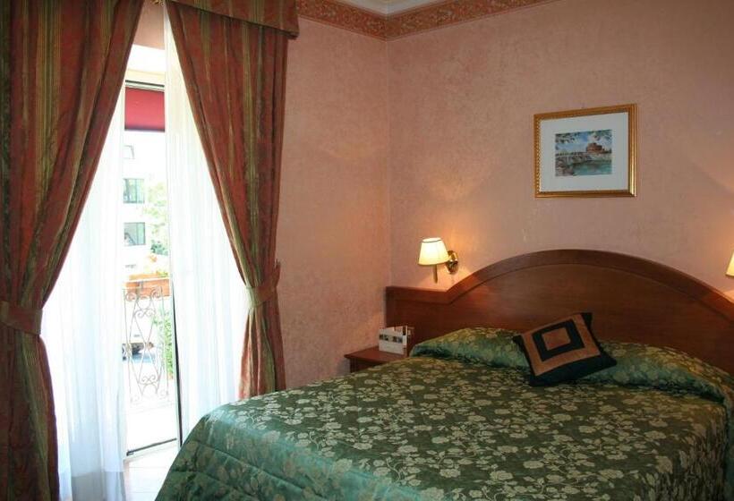 هتل Squarciarelli