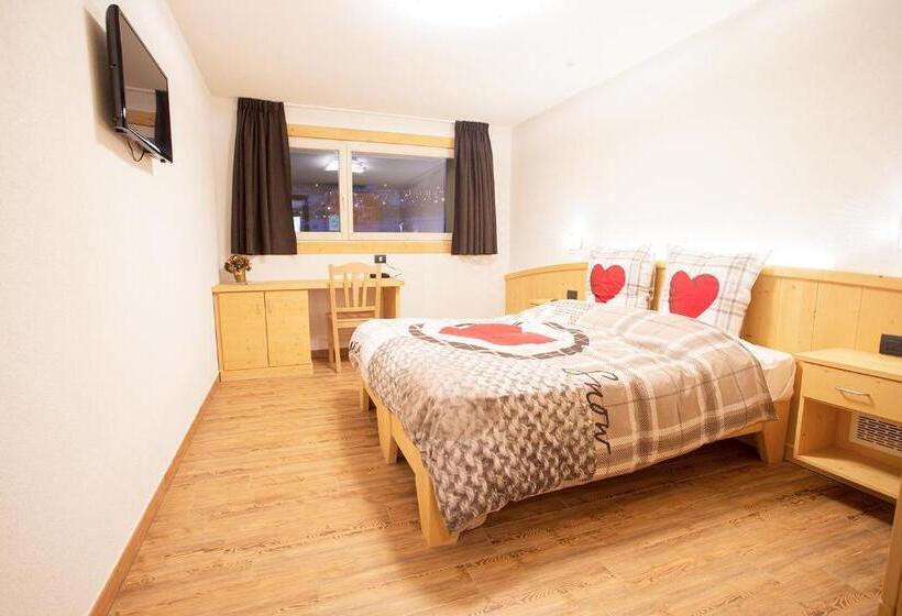 هتل Steinbock B&b  Apartaments