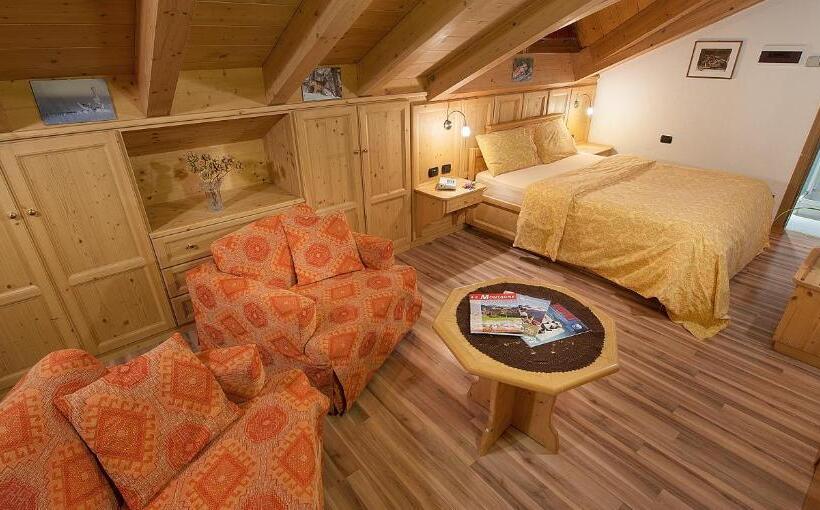 هتل Steinbock B&b  Apartaments