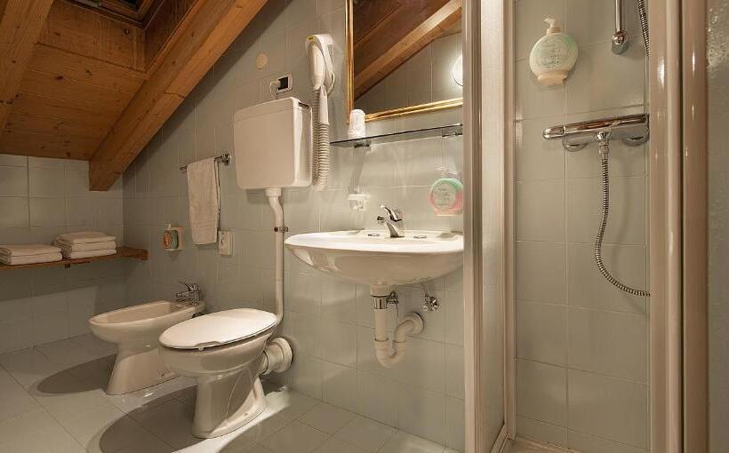 هتل Steinbock B&b  Apartaments