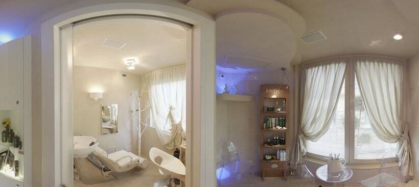 Отель Suite & Spa Mirabel